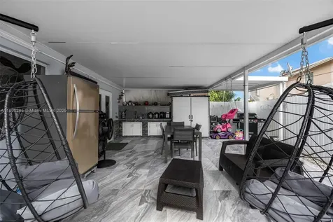 4191 W 10th Avenue Hialeah FL 33012