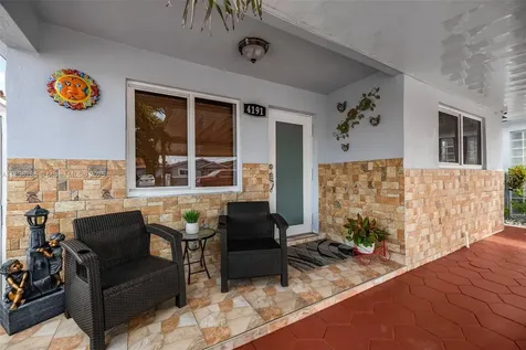 4191 W 10th Avenue Hialeah FL 33012
