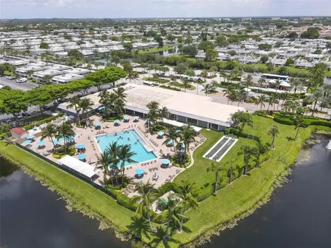 712 Monaco O Delray Beach FL 33446