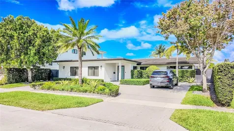 12855 Maple Road North Miami FL 33181