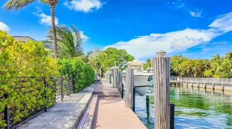 12855 Maple Road North Miami FL 33181