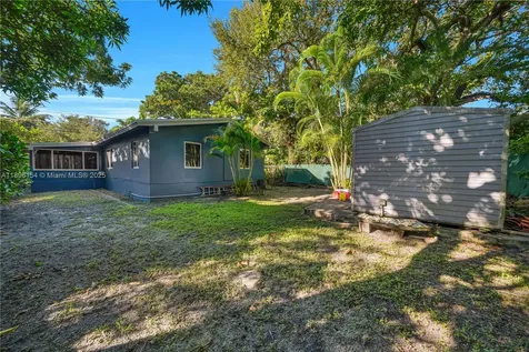 3577 Charles Avenue Miami FL 33133