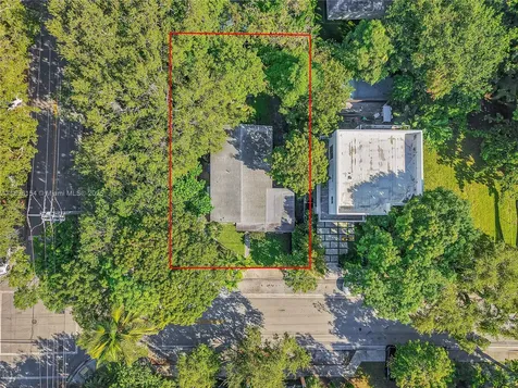 3577 Charles Avenue Miami FL 33133