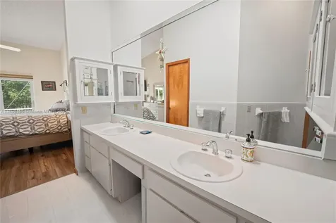 15806 SW 144th Place Miami FL 33177