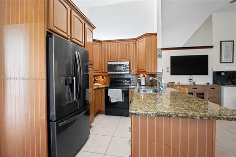 15806 SW 144th Place Miami FL 33177