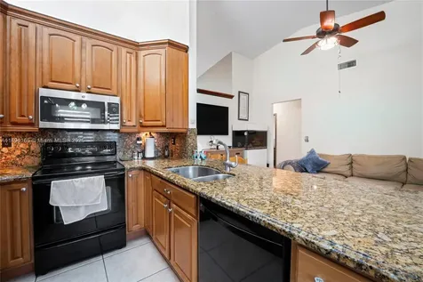 15806 SW 144th Place Miami FL 33177