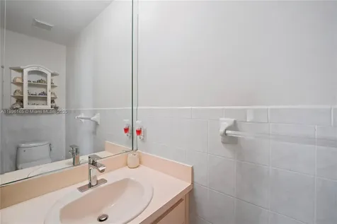 15806 SW 144th Place Miami FL 33177