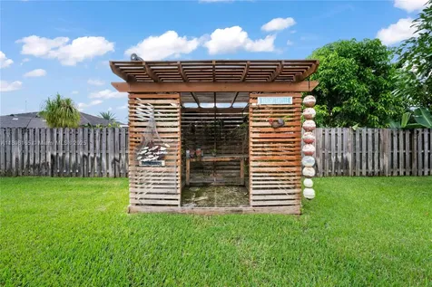 15806 SW 144th Place Miami FL 33177
