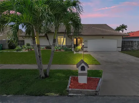15806 SW 144th Place Miami FL 33177