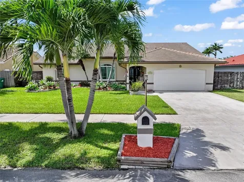 15806 SW 144th Place Miami FL 33177