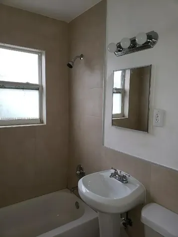 845 Michigan Avenue Miami Beach FL 33139