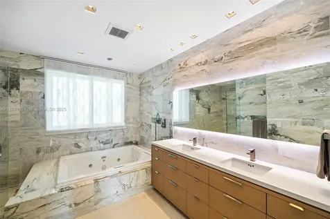 50 S Pointe Drive Miami Beach FL 33139
