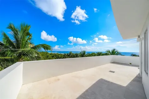 50 S Pointe Drive Miami Beach FL 33139
