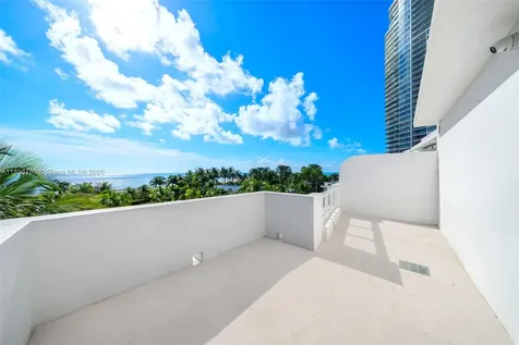 50 S Pointe Drive Miami Beach FL 33139
