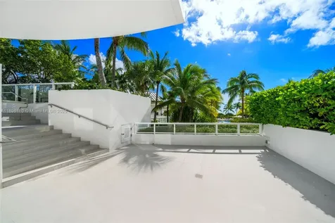 50 S Pointe Drive Miami Beach FL 33139