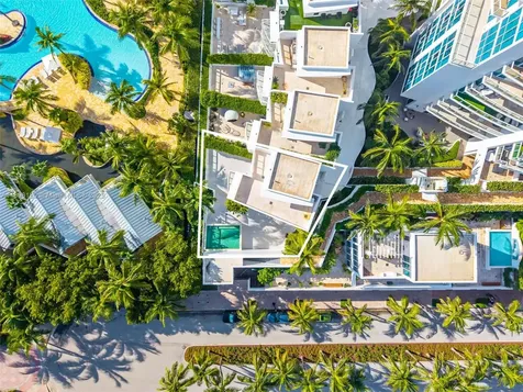 50 S Pointe Drive Miami Beach FL 33139