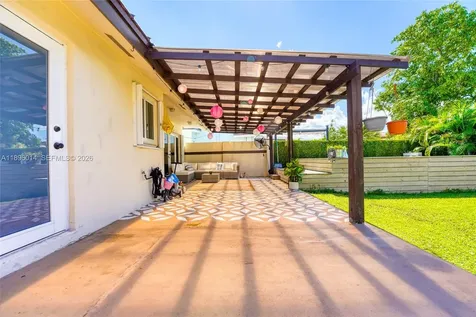 752 NW 134th Avenue Miami FL 33182