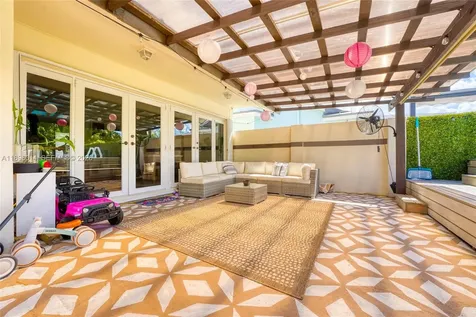 752 NW 134th Avenue Miami FL 33182