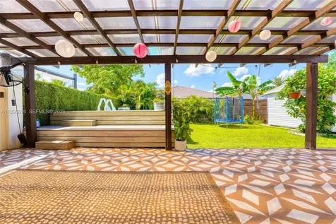 752 NW 134th Avenue Miami FL 33182