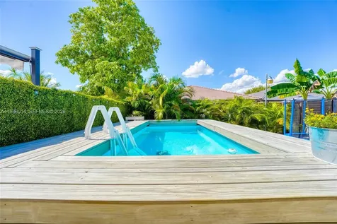 752 NW 134th Avenue Miami FL 33182