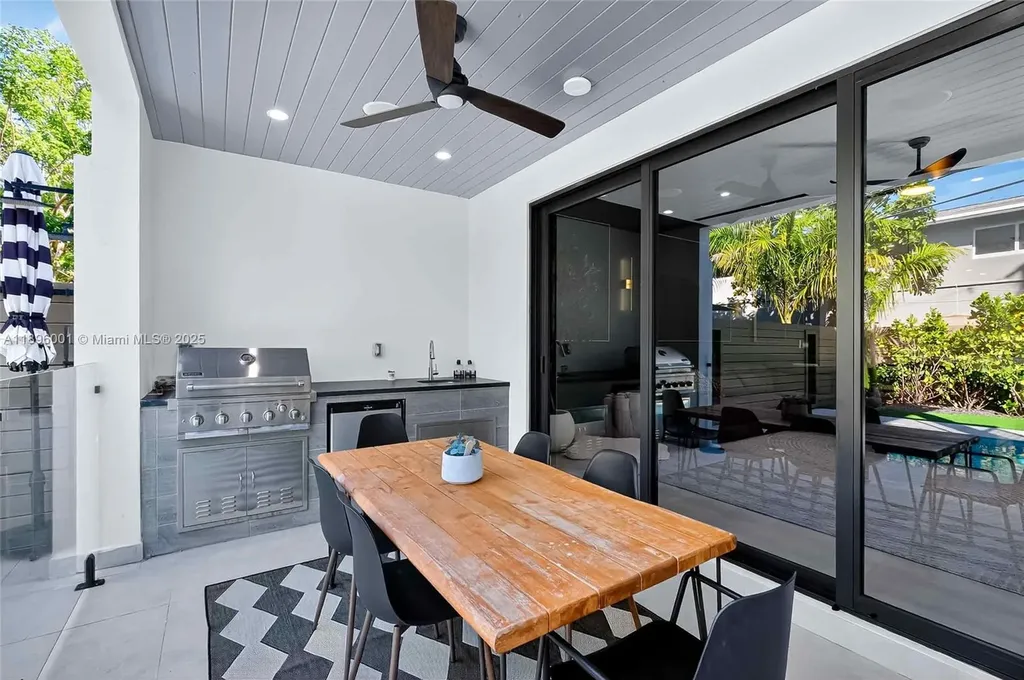 609 NE 8th Avenue Fort Lauderdale FL 33304