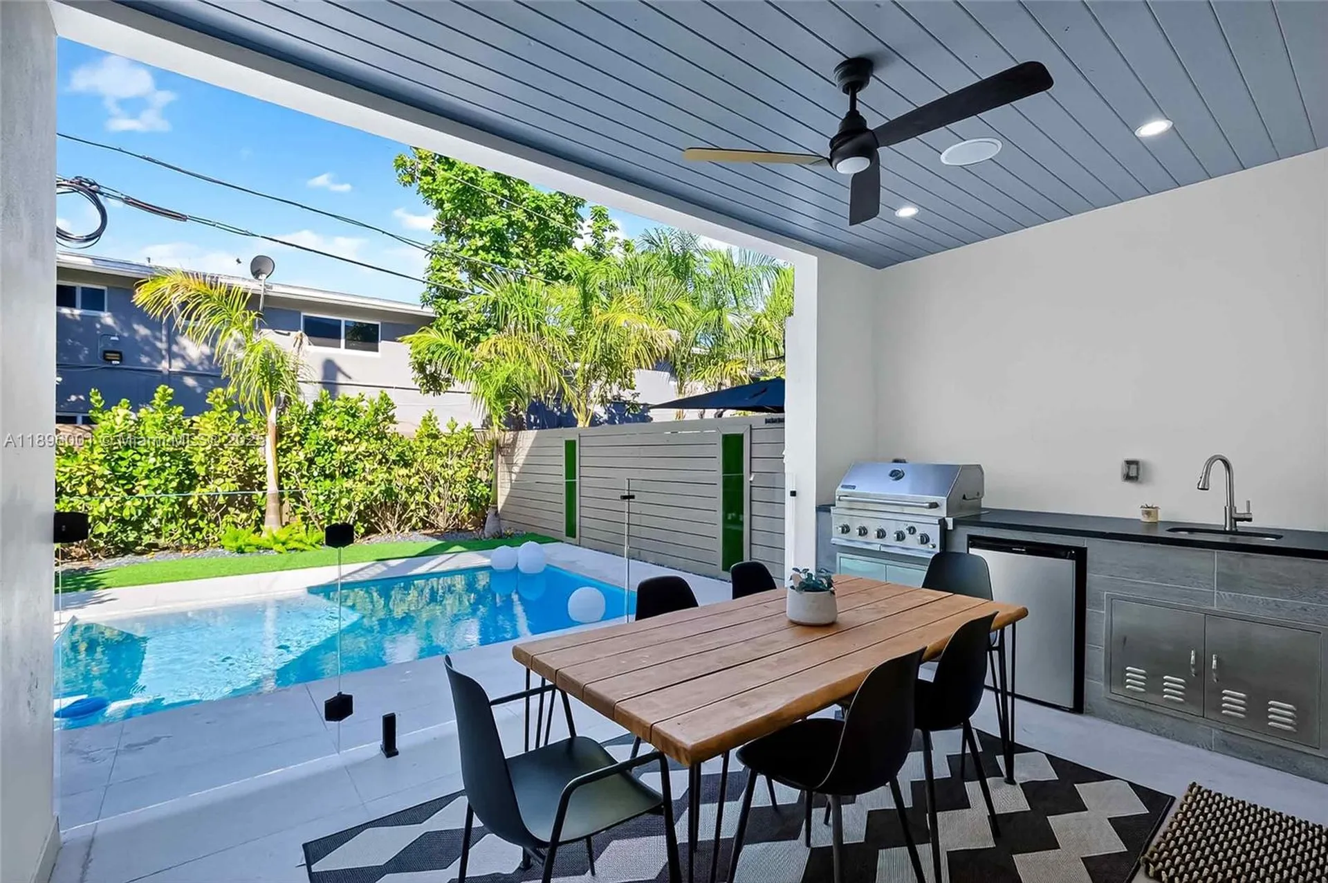 609 NE 8th Avenue Fort Lauderdale FL 33304