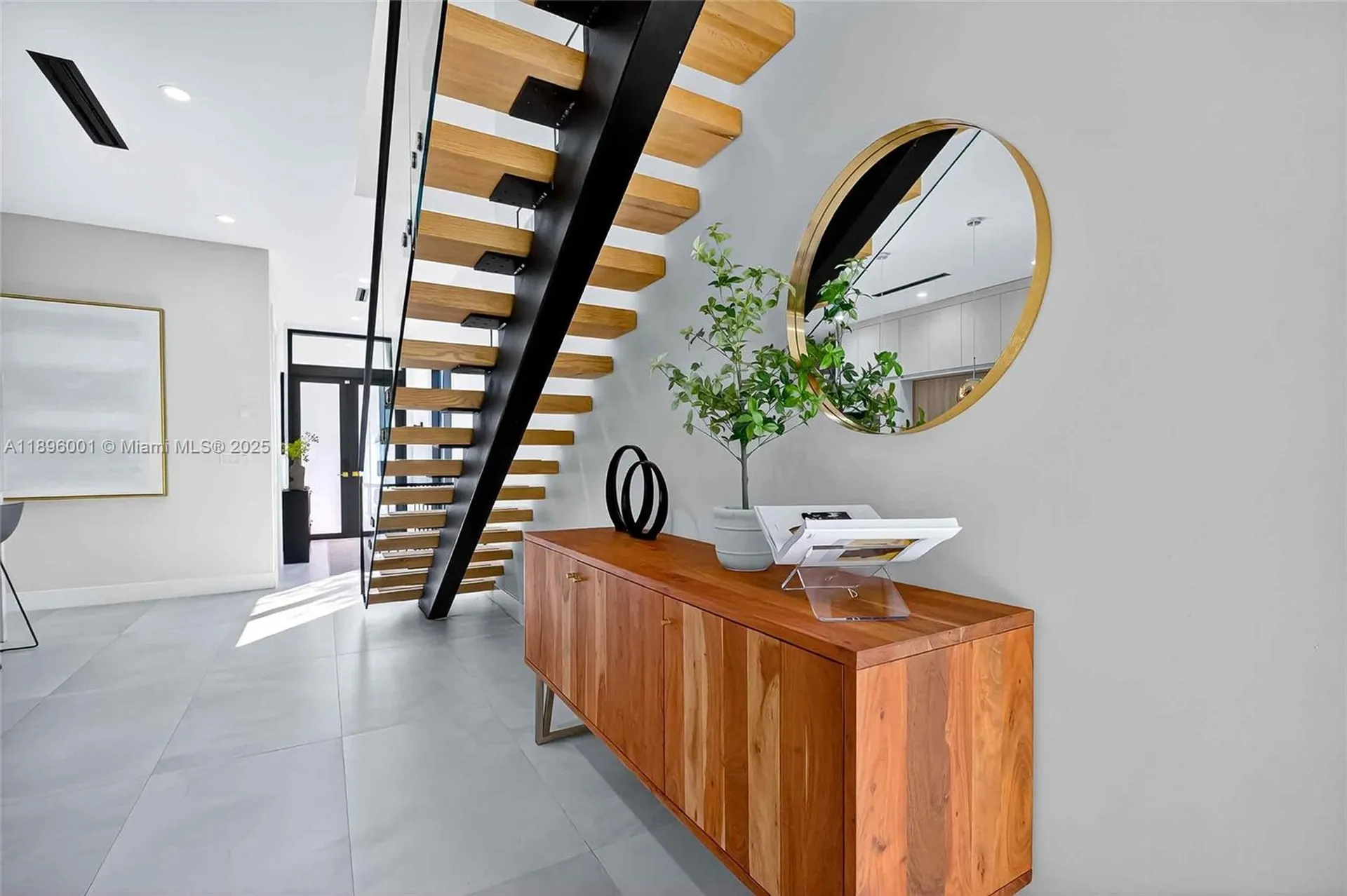 609 NE 8th Avenue Fort Lauderdale FL 33304