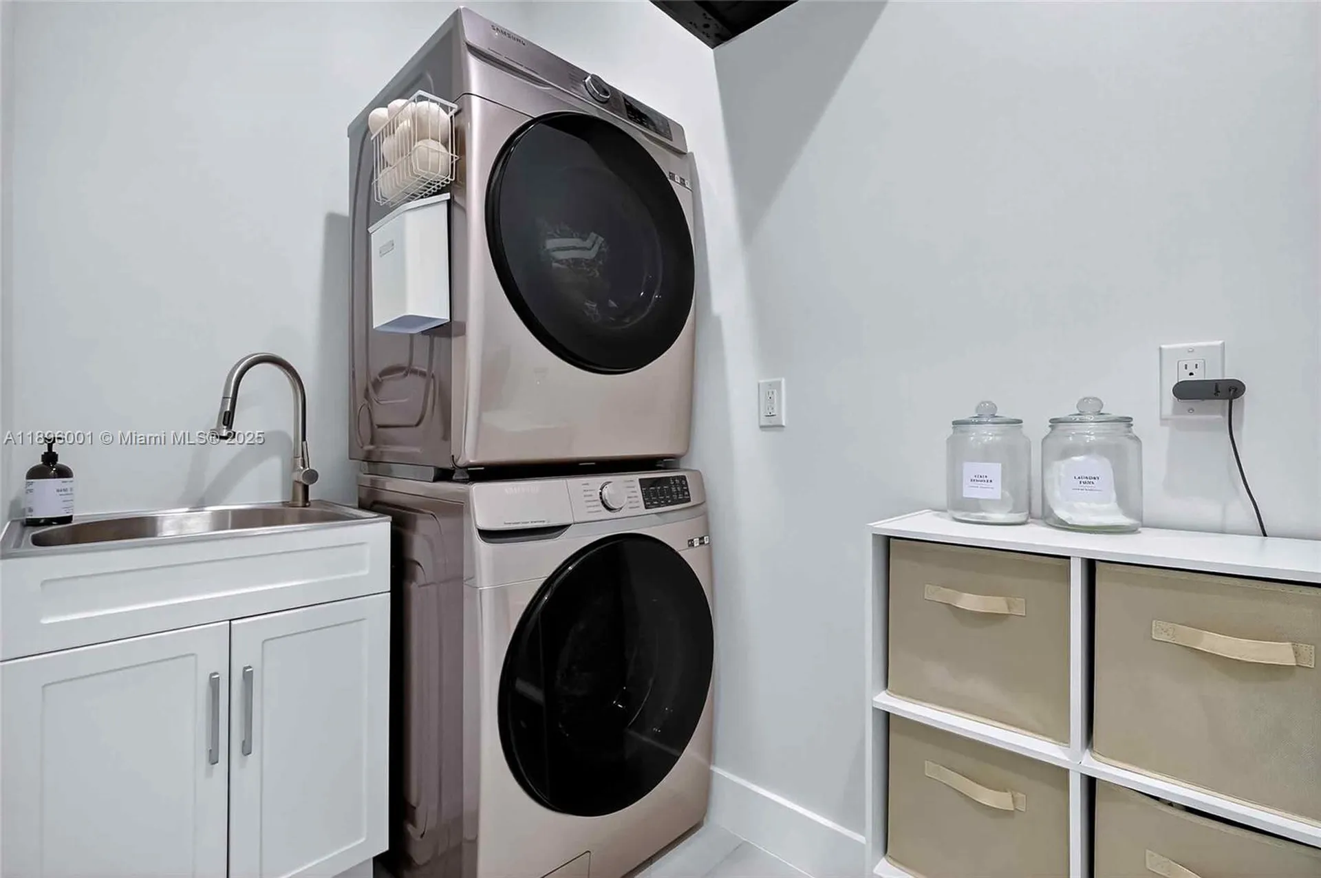 609 NE 8th Avenue Fort Lauderdale FL 33304