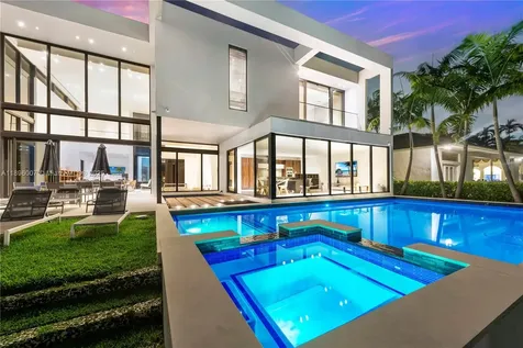 418 Sunset Drive Hallandale Beach FL 33009