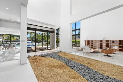 418 Sunset Drive Hallandale Beach FL 33009