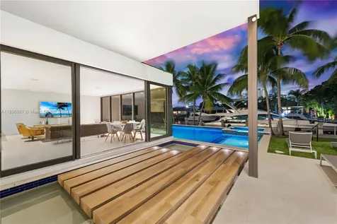 418 Sunset Drive Hallandale Beach FL 33009