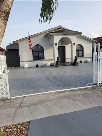 3118 W 71st Place Hialeah FL 33018