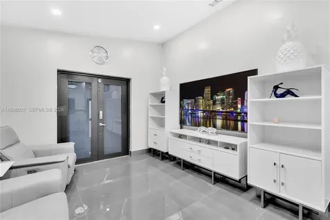 3118 W 71st Place Hialeah FL 33018