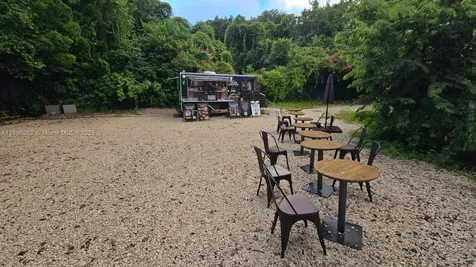 Mediterranean Food Truck For Sale In Miami Miami FL 33130