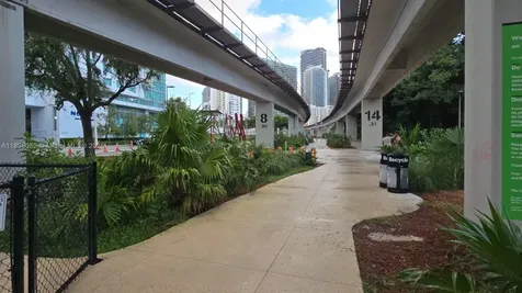Mediterranean Food Truck For Sale In Miami Miami FL 33130