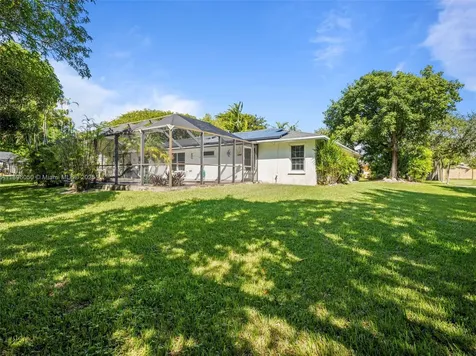 8520 SW 179th Street Palmetto Bay FL 33157