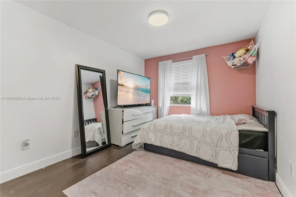 180 NW 118th Drive Coral Springs FL 33071