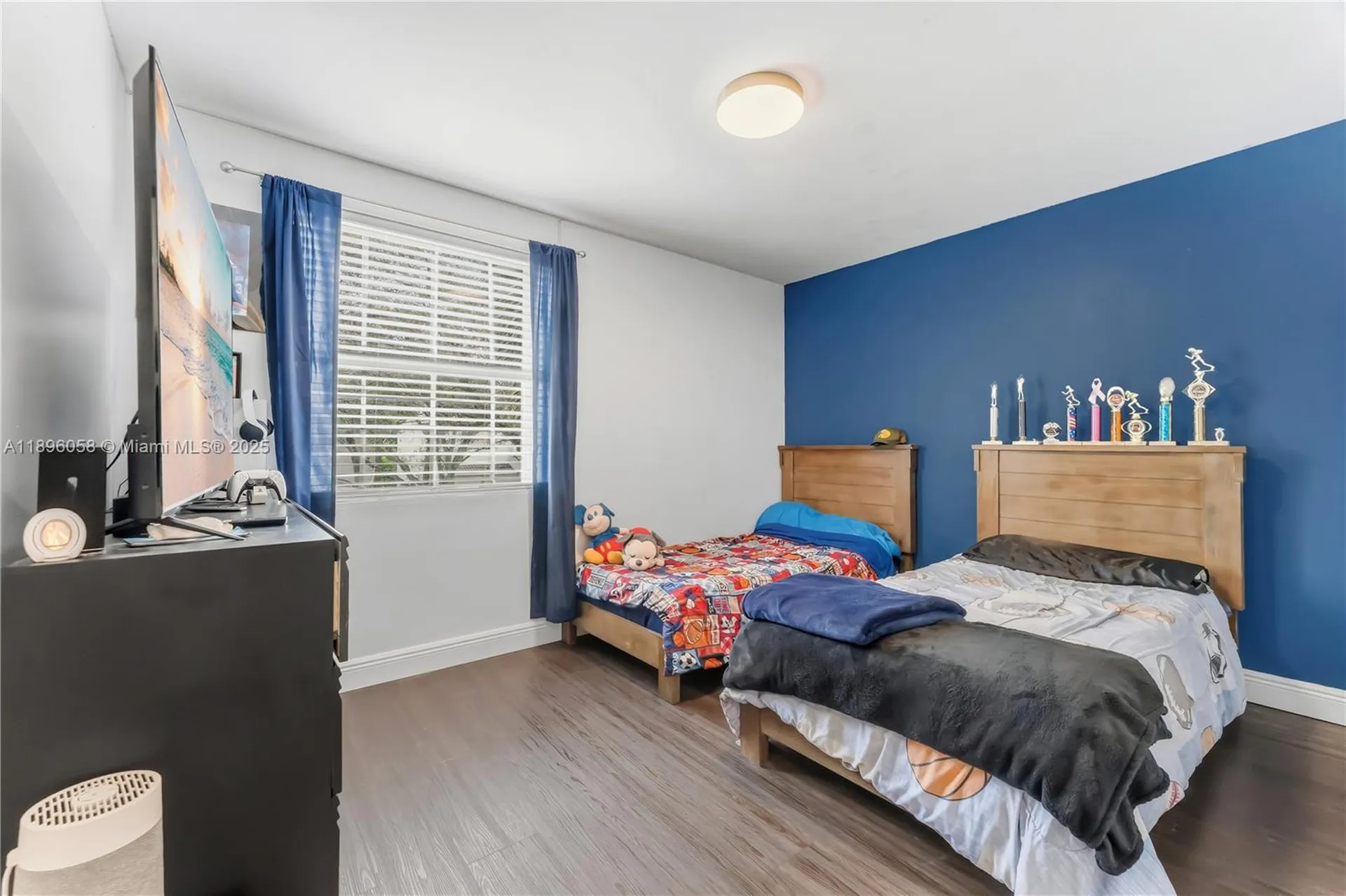 180 NW 118th Drive Coral Springs FL 33071