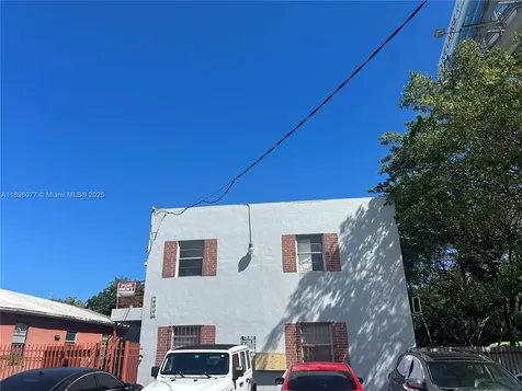2015 NW 6th Place Miami FL 33127
