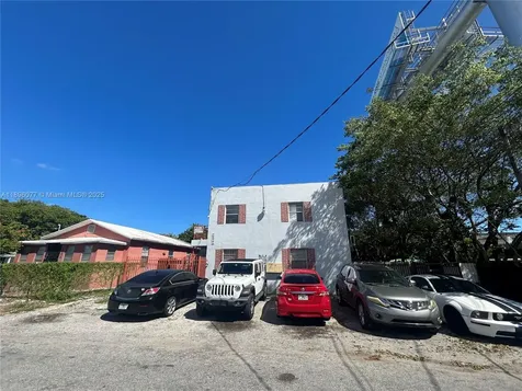 2015 NW 6th Place Miami FL 33127