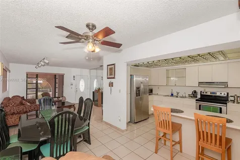 3920 W 3rd Avenue Hialeah FL 33012