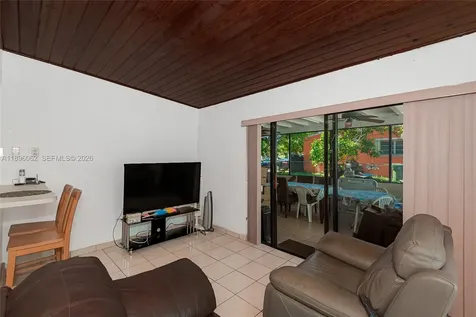 3920 W 3rd Avenue Hialeah FL 33012