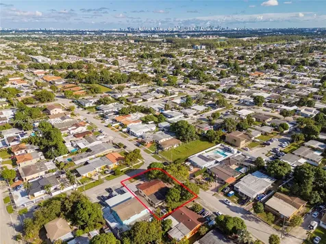 3920 W 3rd Avenue Hialeah FL 33012