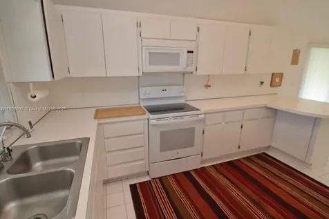 1351 NW 114th Avenue Pembroke Pines FL 33026