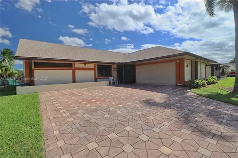 1351 NW 114th Avenue Pembroke Pines FL 33026