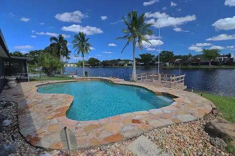 1351 NW 114th Avenue Pembroke Pines FL 33026