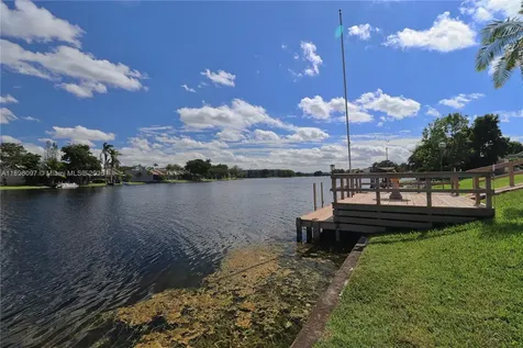 1351 NW 114th Avenue Pembroke Pines FL 33026