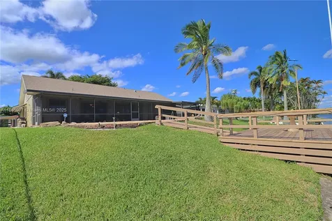1351 NW 114th Avenue Pembroke Pines FL 33026