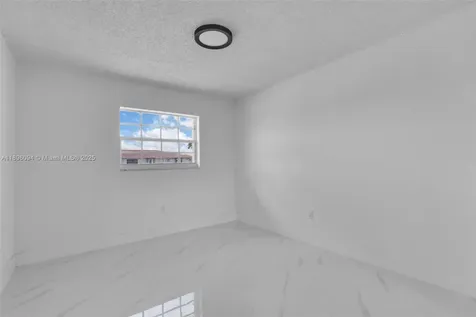 4050 NW 135th Street Opa-Locka FL 33054