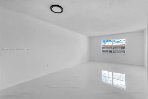 4050 NW 135th Street Opa-Locka FL 33054